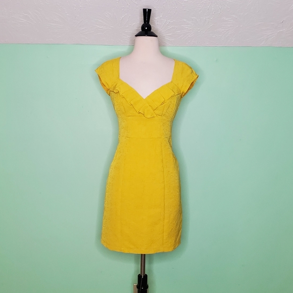 Nanette Lepore Dresses & Skirts - Nanette Lepore Cap Sleeve Sheath Dress
